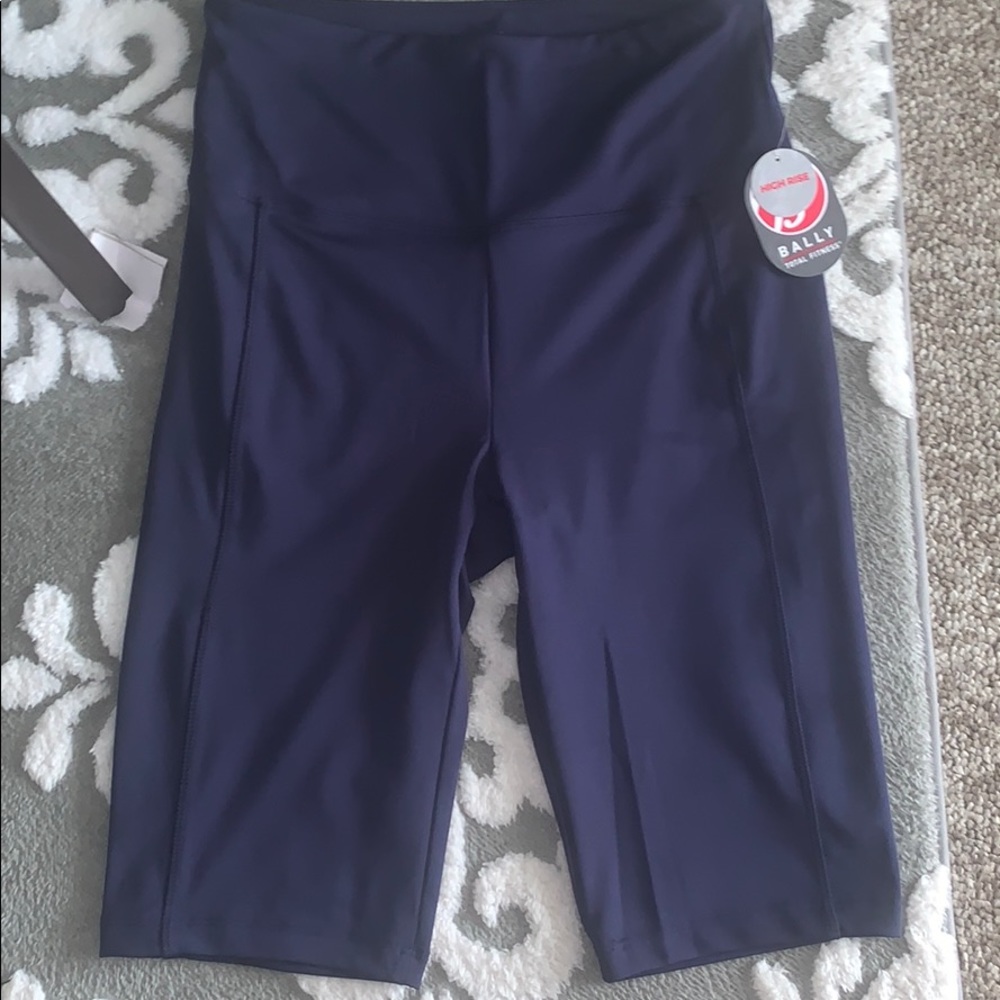 Bally fitness leggings stretchy past the knee